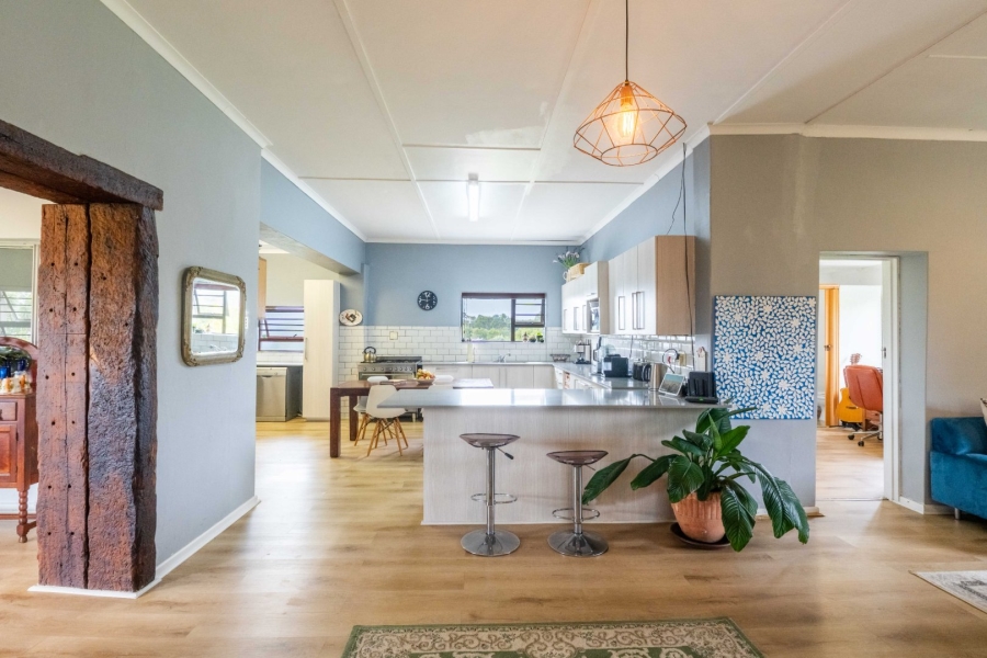 4 Bedroom Property for Sale in Hoekwil Western Cape